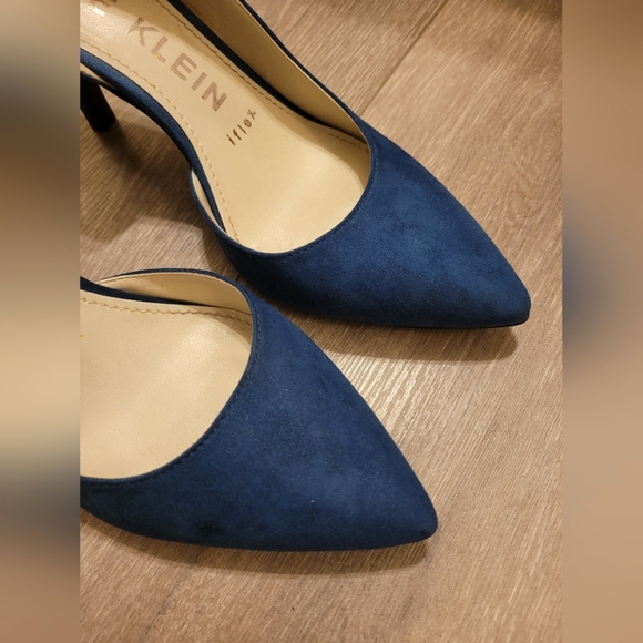 Anne Klein (iflex) | Blue Suede | D'Orsay Heels | Size 6 M - Picture 7 of 10
